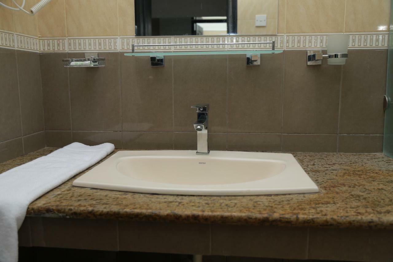 3R Resort Negombo Dış mekan fotoğraf